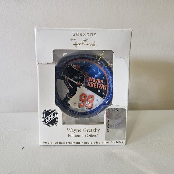 2011 Hallmark NHL Wayne Gretzky Oilers 99 Christmas Ornament - Picture 1 of 8